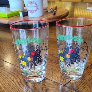 Set of 2 Libbey 1970s "Horseless carriage Cadillac 1904" glasses